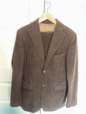 Men's Brown Corduroy Suit - fits medium